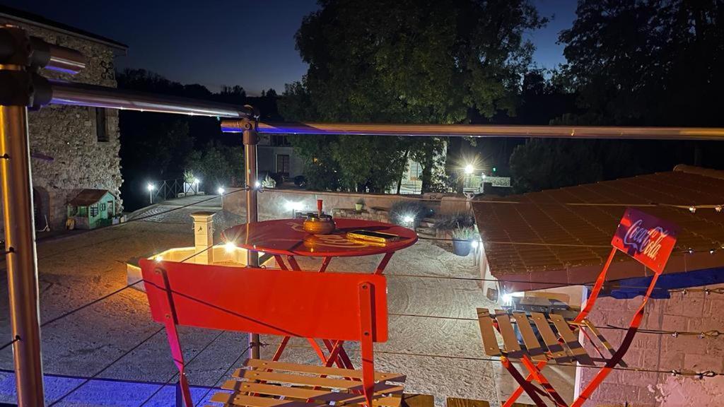 Tour De Charme Atypique Hotel Beauregard-l'Eveque Exterior photo